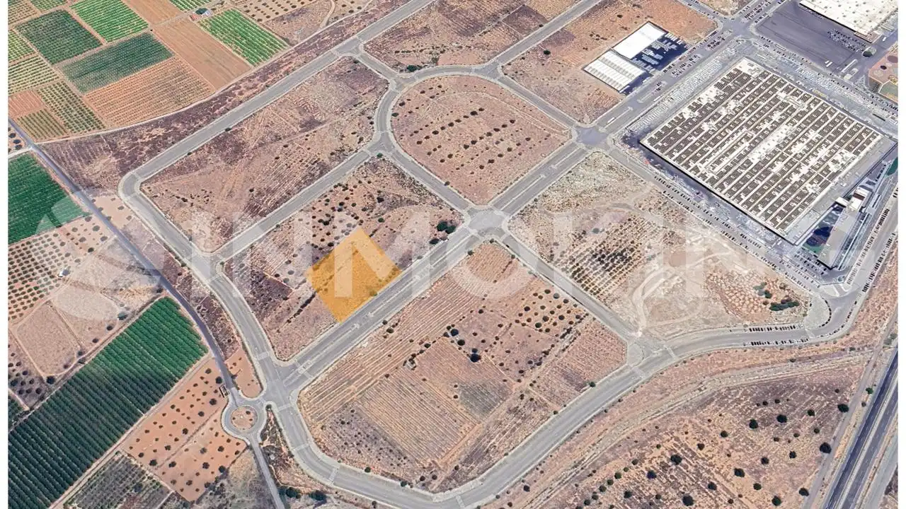 Industrial land for sale in Llíria