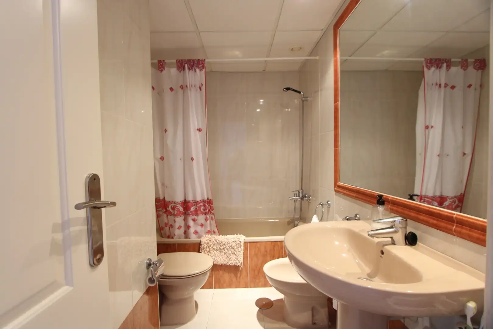 Baño de Apartamento en venta en Calpe / Calp con Aire acondicionado, Jardín privado y Terraza