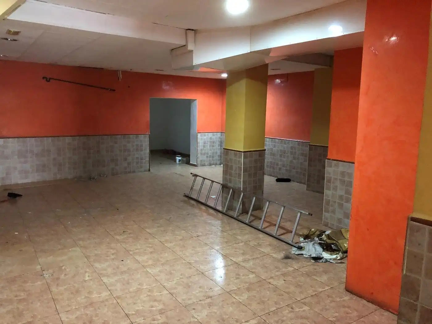 Business premises for sale in Nou Barris, imagen 4