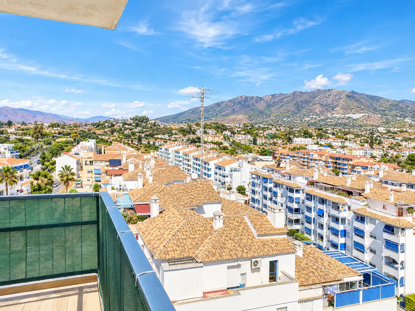 Apartament amb piscina en venda a Calle Encina, Las Lagunas, Spain 9, imagen 2