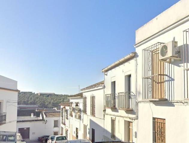 Casa adosada en Venta en Calle de Santa Lucía en Bujalance