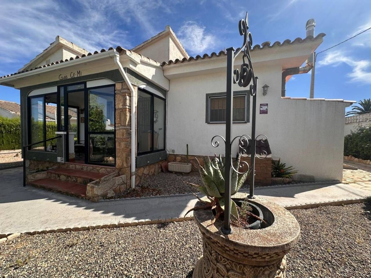 Vista exterior de Casa o chalet en venta en Mont-roig del Camp con Aire acondicionado, Calefacción y Jardín privado