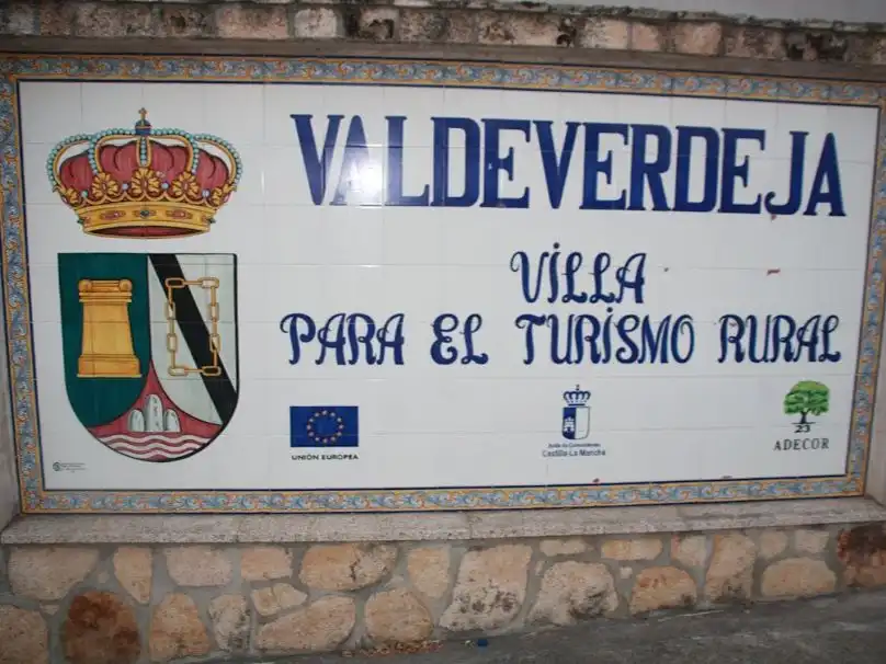 Residencial en venda en Valdeverdeja
