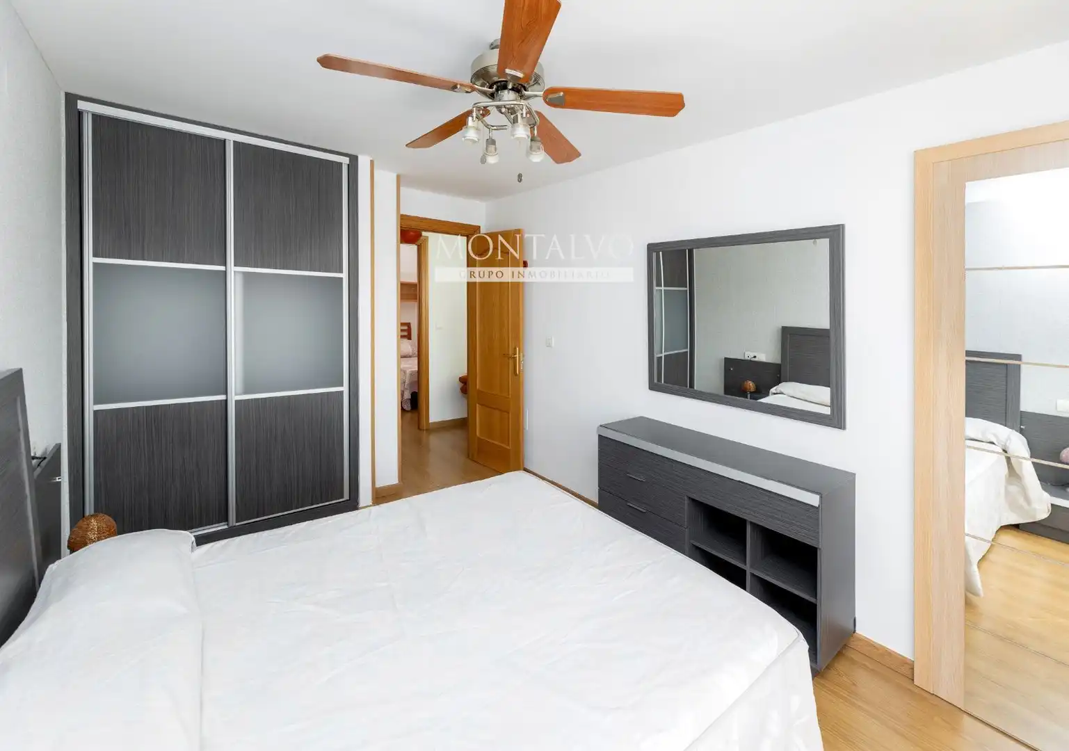Bedroom of Flat for rent in Atarfe  with Air Conditioner, Terrace and Swimming Pool