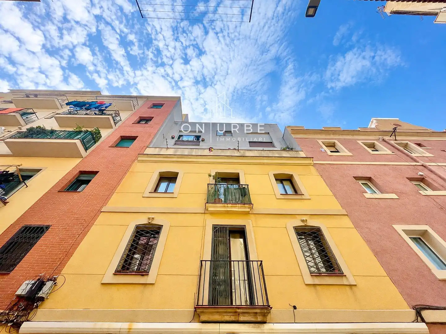Vista exterior de Piso en venta en Barcelona con Aire acondicionado, Parquet y Terraza