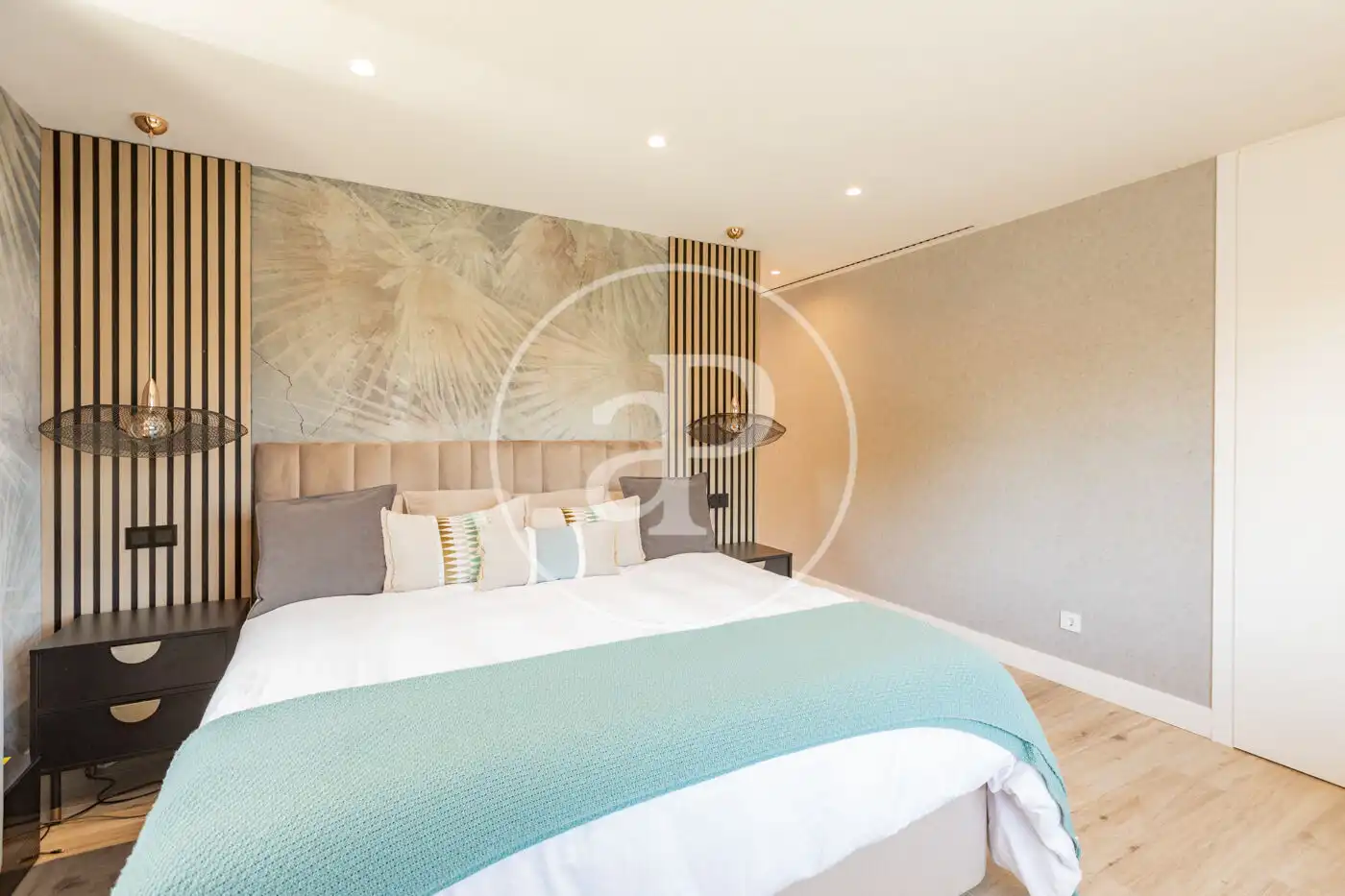 Schlafzimmer von Haus oder Chalet zum Verkauf in Pozuelo de Alarcón mit Klimaanlage, Heizung und Privatgarten