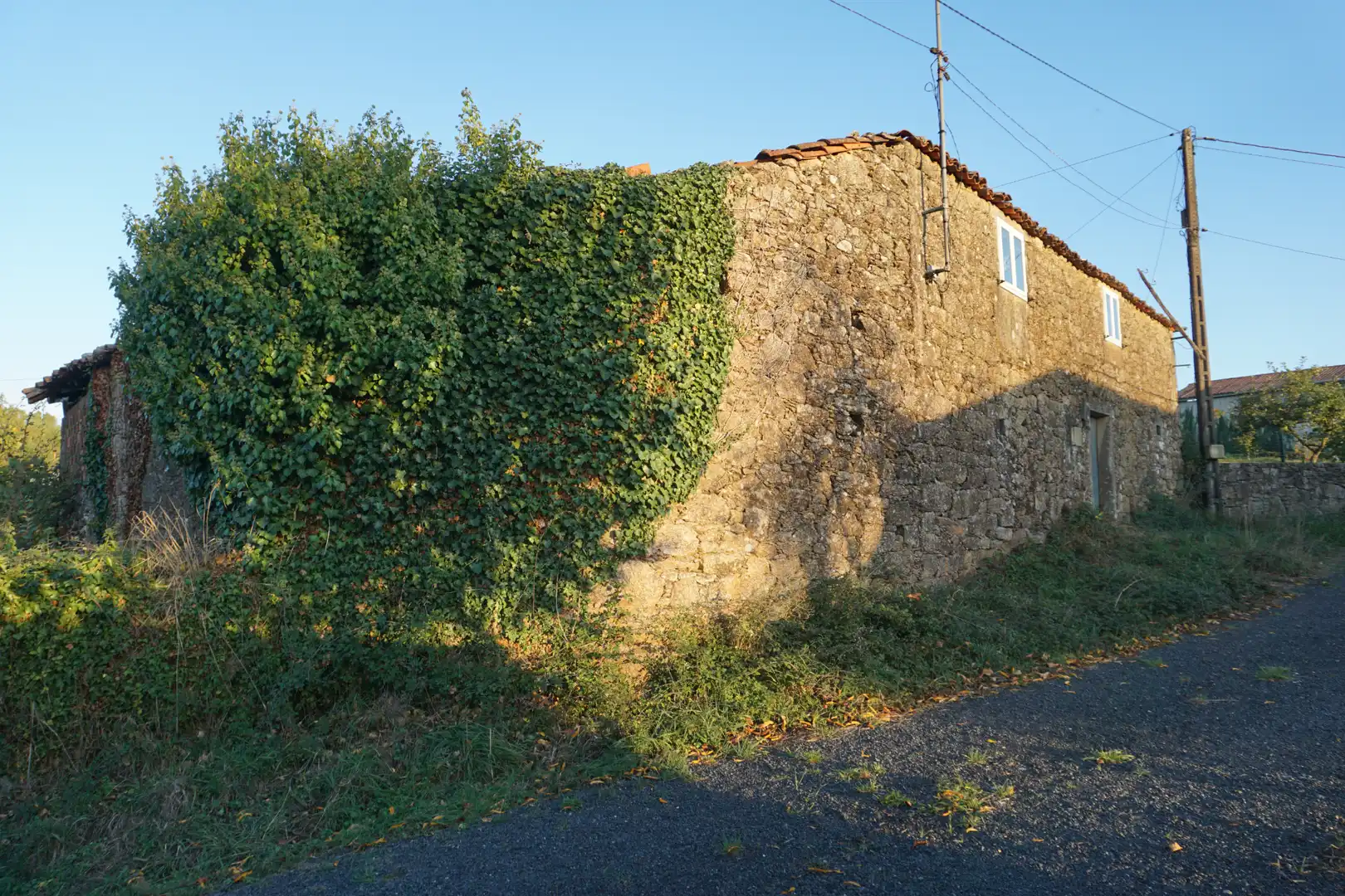 Vista exterior de Finca rústica en venda en Santiso amb Jardí privat