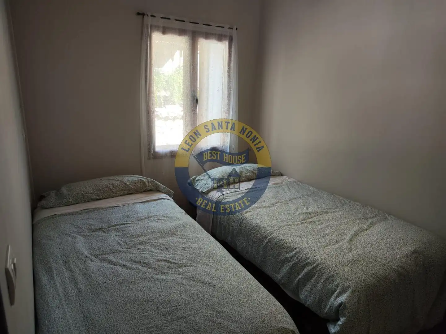 Habitación de Casa o chalet en venta en Valdesamario con Calefacción, Jardín privado y Terraza