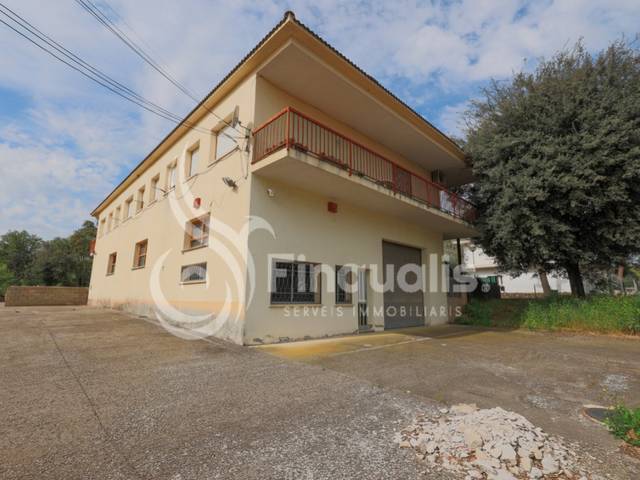 Nave industrial en Venta en Santa Eulàlia de Ronçana