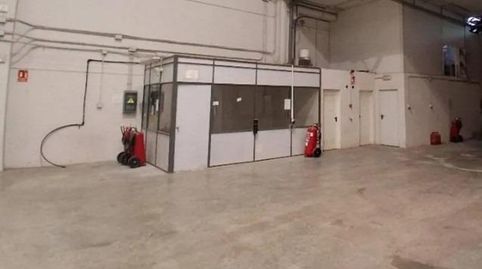 Foto 3 von Fabrikhallen zur Miete in Picassent, Valencia