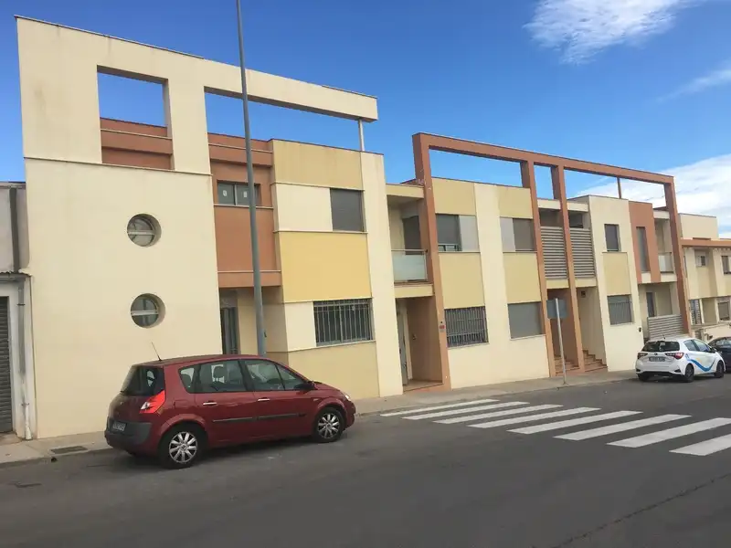 Vista exterior de Pis en venda en Onda amb Piscina