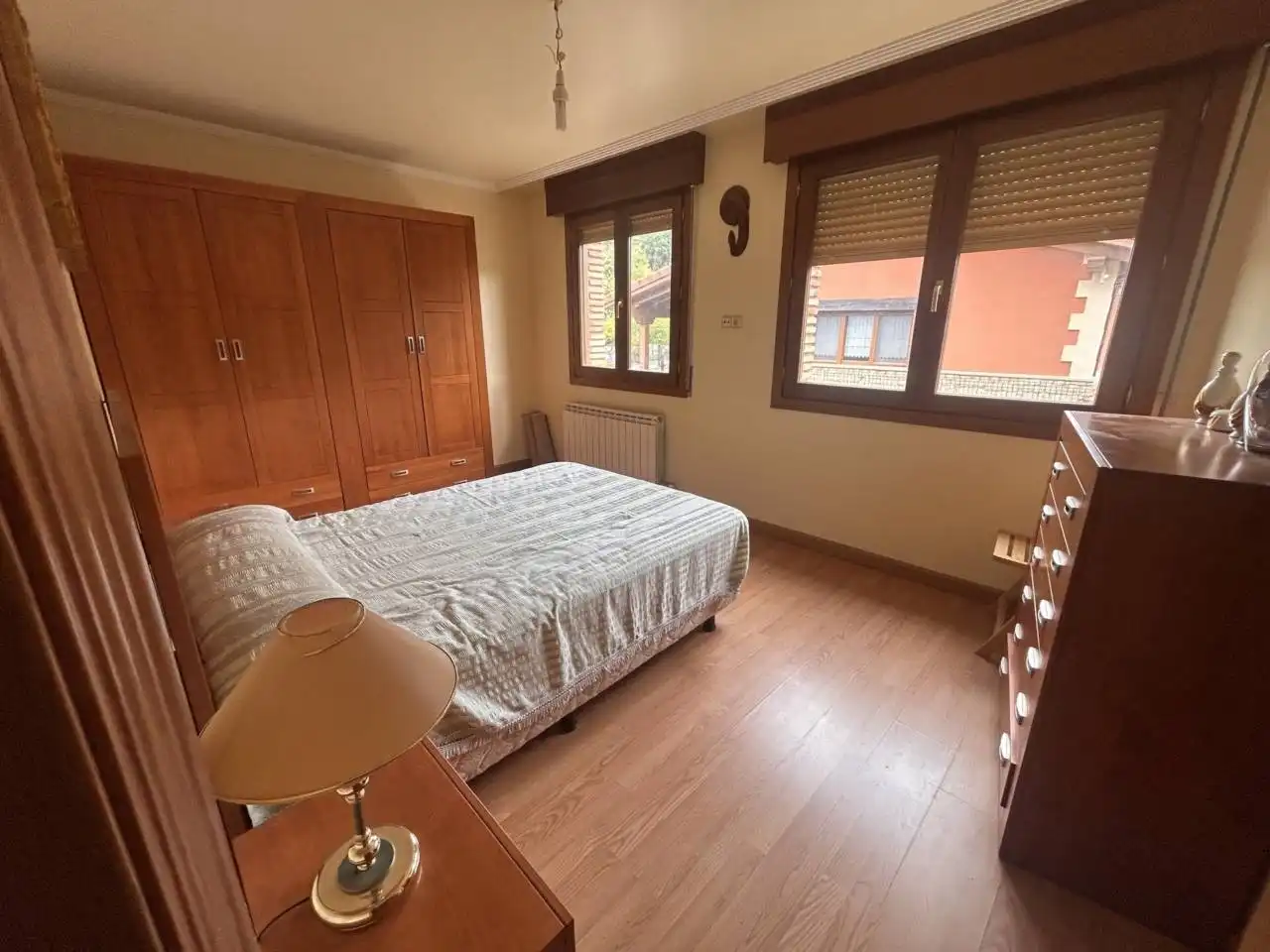 Dormitori de Casa o xalet en venda en Ledesma de la Cogolla amb Calefacció, Terrassa i Moblat