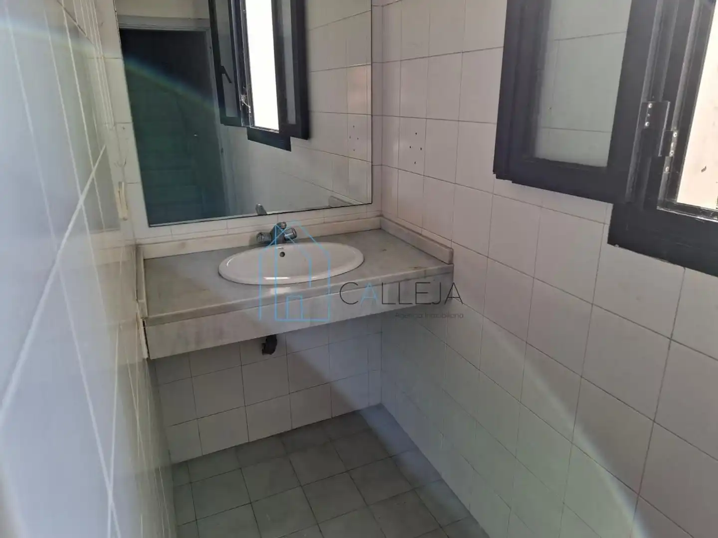 Bathroom of Industrial buildings for sale in Ourense Capital 