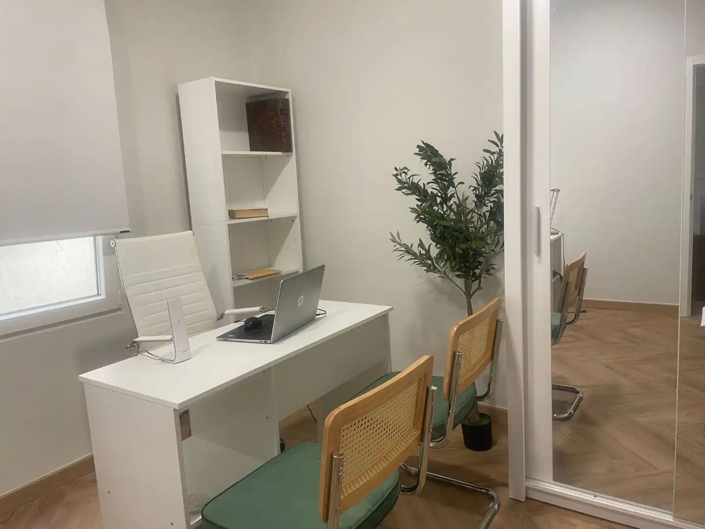 Office for rent in Madrid  with Air Conditioner, Heating and Furnished