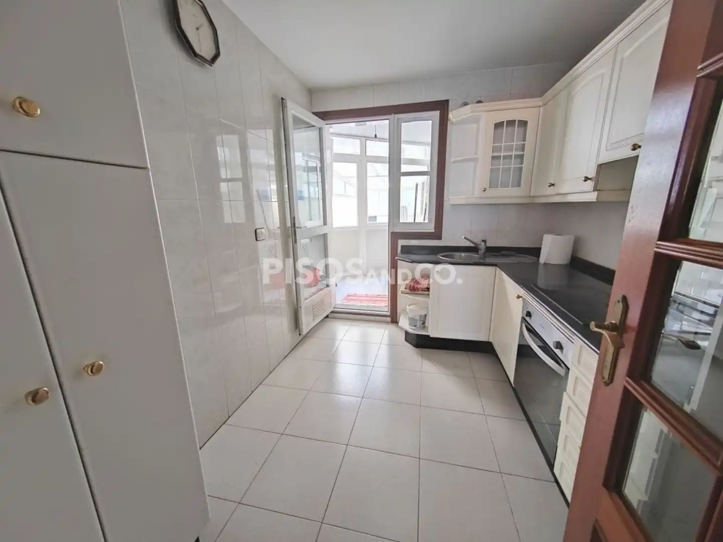 Cocina de Piso en venta en A Coruña Capital  con Calefacción y Trastero