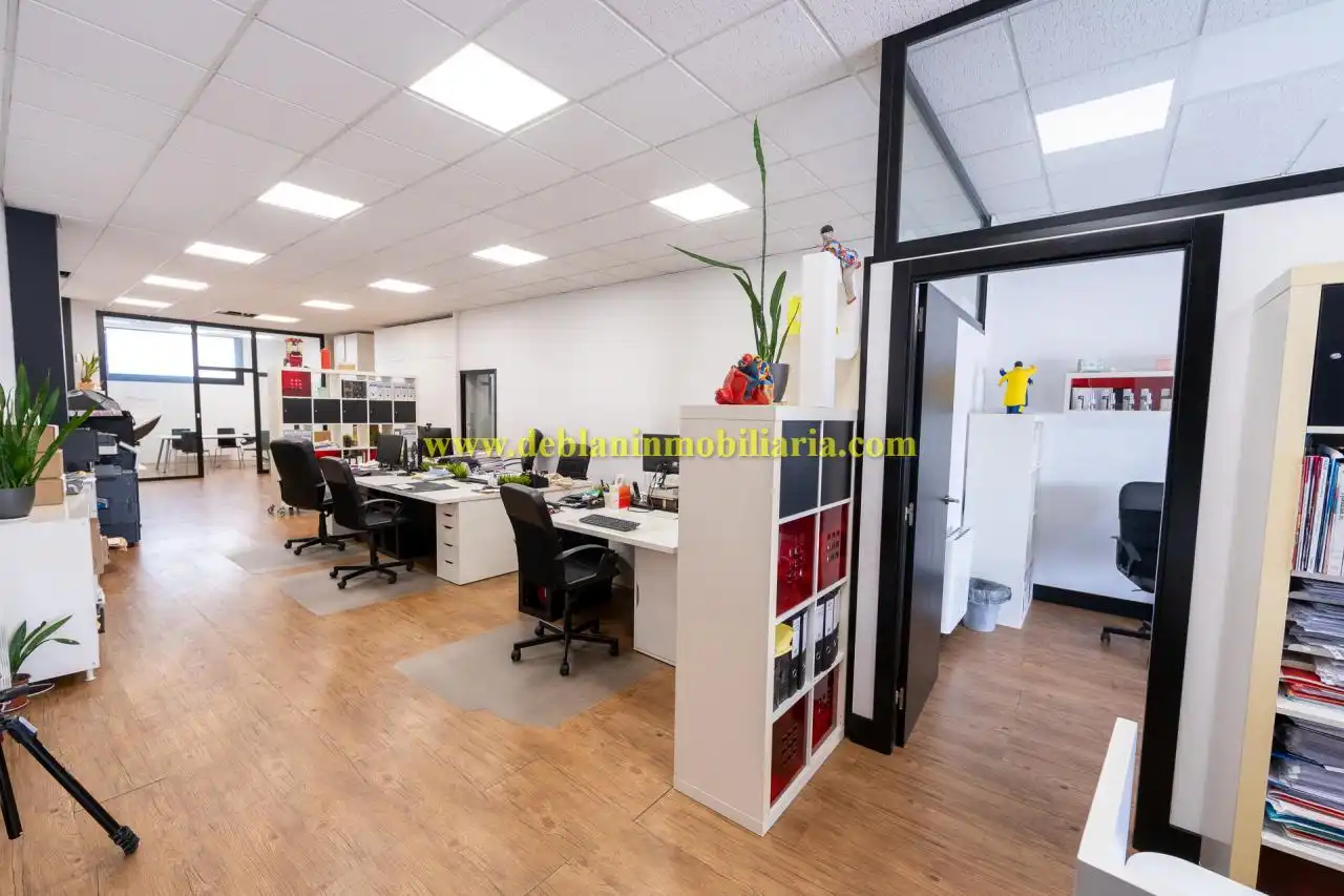 Business premises for sale in Tui, imagen 7