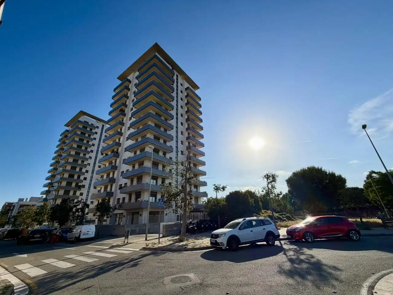 Vista exterior de Piso en venta en Montcada i Reixac con Aire acondicionado, Calefacción y Parquet