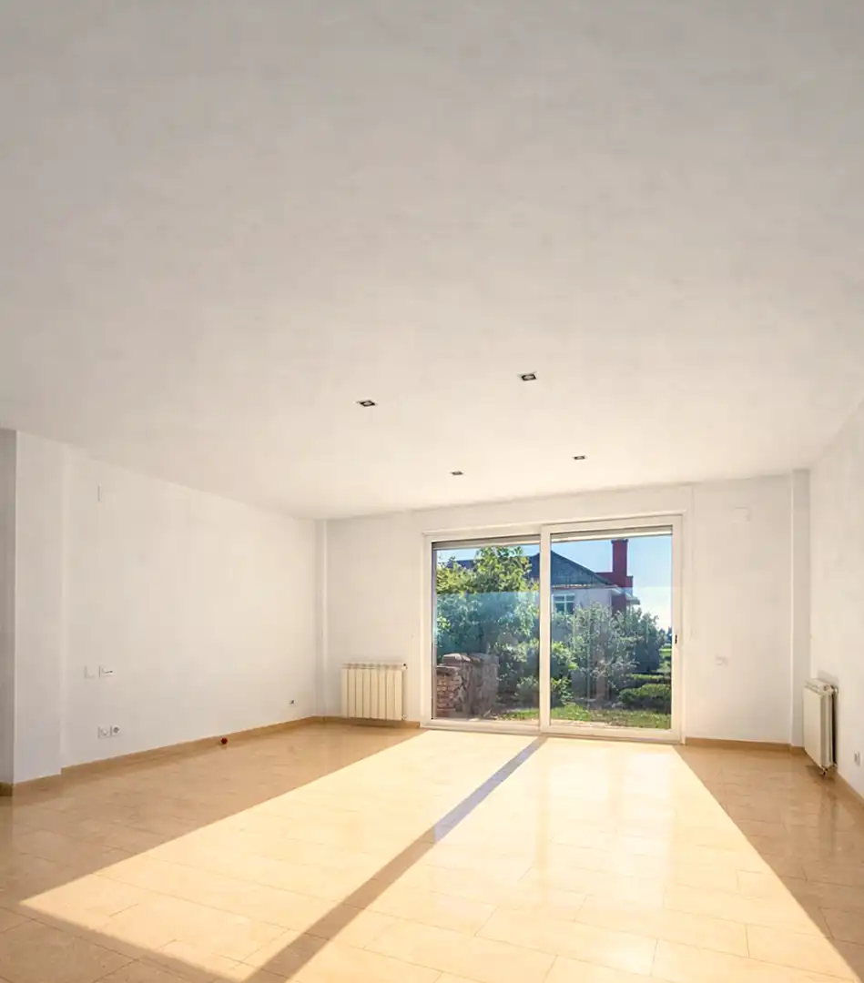 Wohnzimmer von Einfamilien-Reihenhaus zum Verkauf in Matadepera mit Heizung, Privatgarten und Terrasse