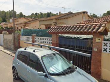 Casa en venda a CL DIEGO DE VELAZQUEZ