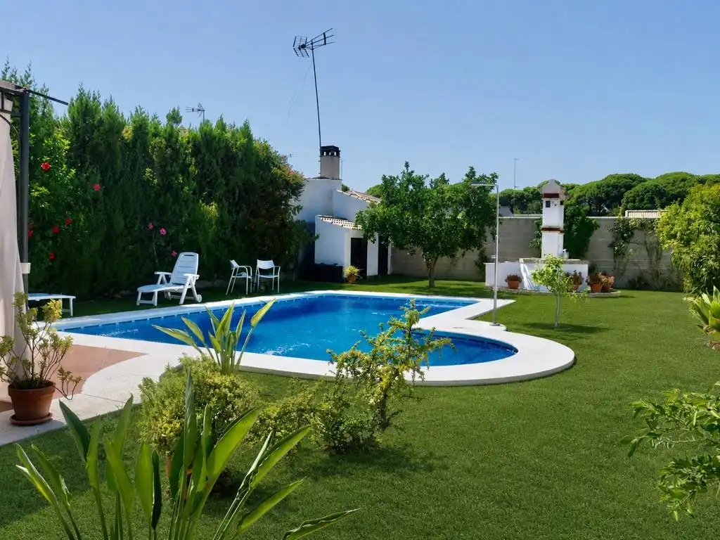 Jardín de Casa o chalet en venta en Hinojos con Aire acondicionado, Jardín privado y Terraza