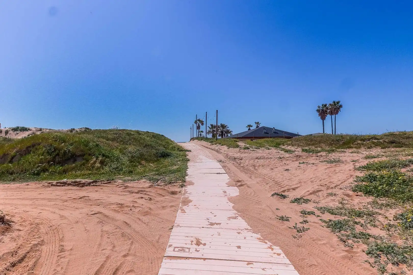 Vista exterior de Casa o chalet en venta en Punta Umbría con Aire acondicionado, Calefacción y Jardín privado