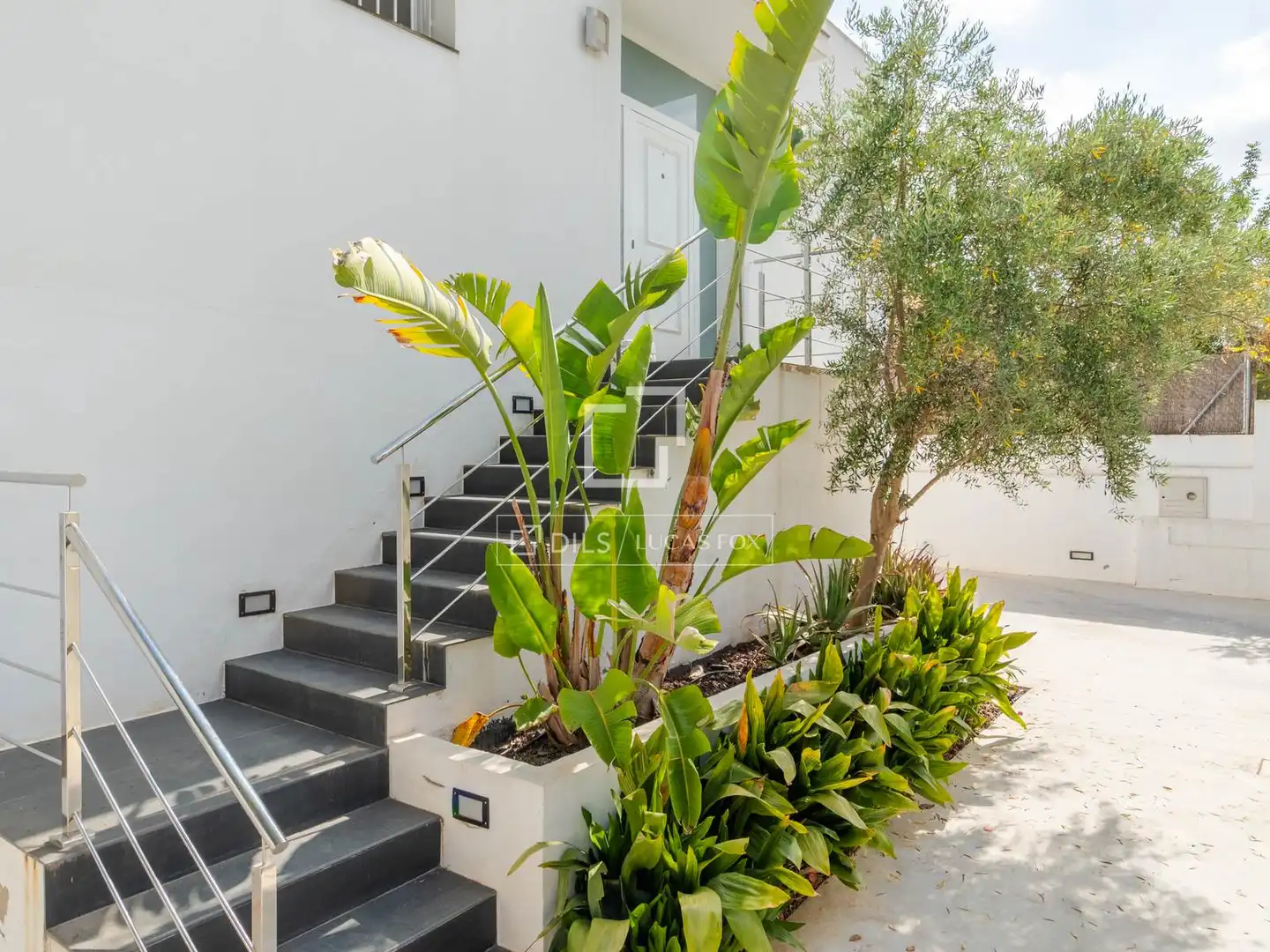 Terrassa de Casa o xalet en venda en L'Eliana amb Aire condicionat, Jardí privat i Traster
