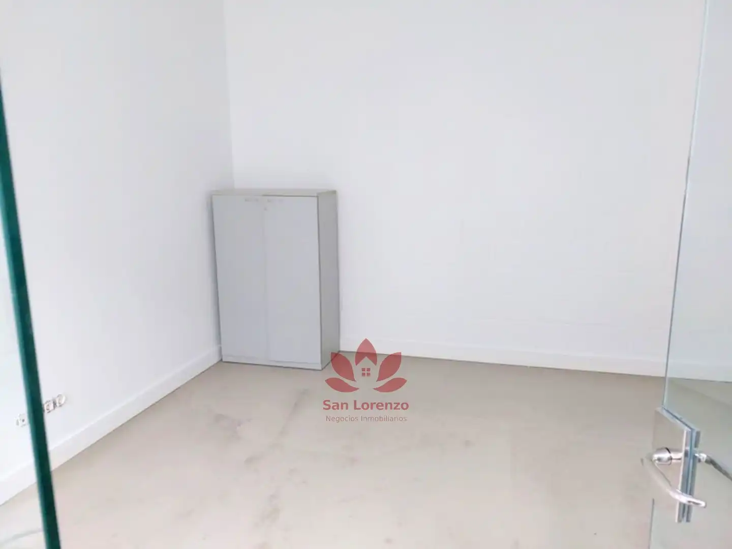 Habitación de Oficina de alquiler en Madrid