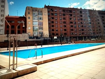 Apartamento con ascensor en venta en ESCUELAS PÍAS