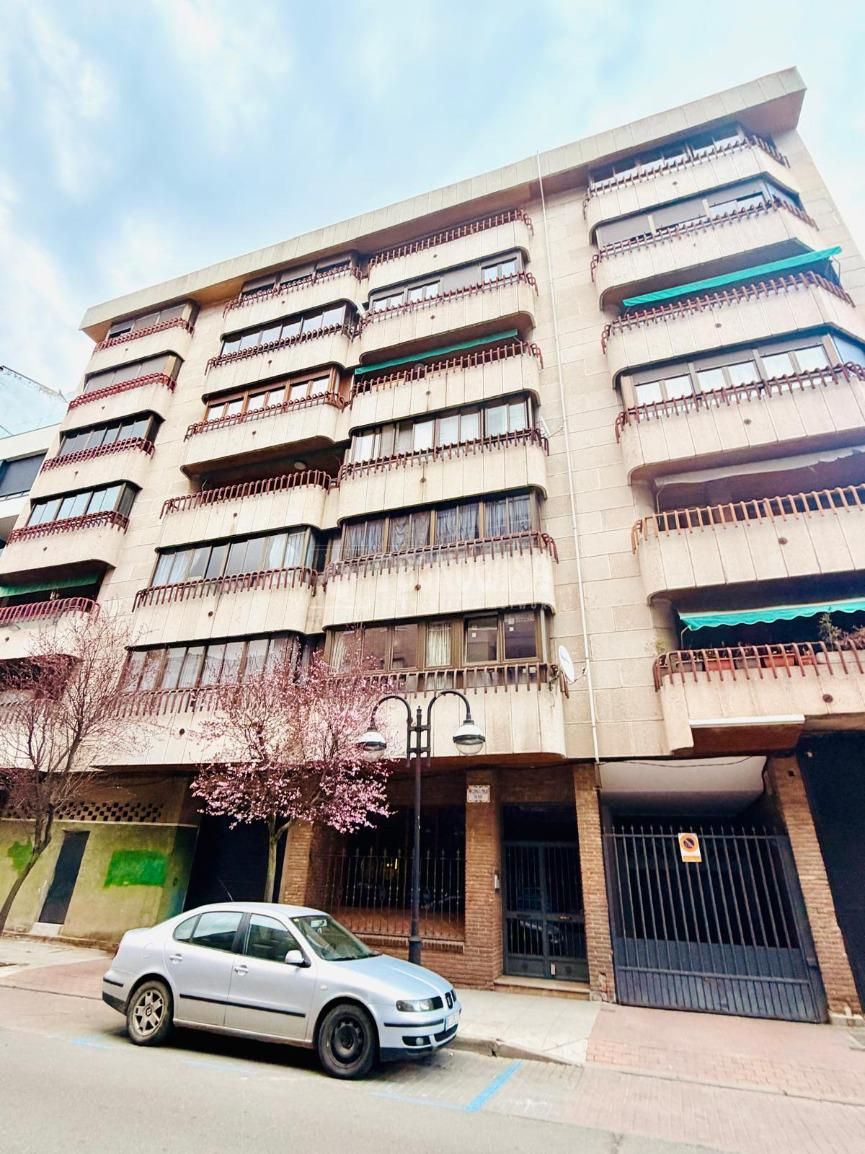 Vista exterior de Piso en venta en Medina del Campo con Calefacción