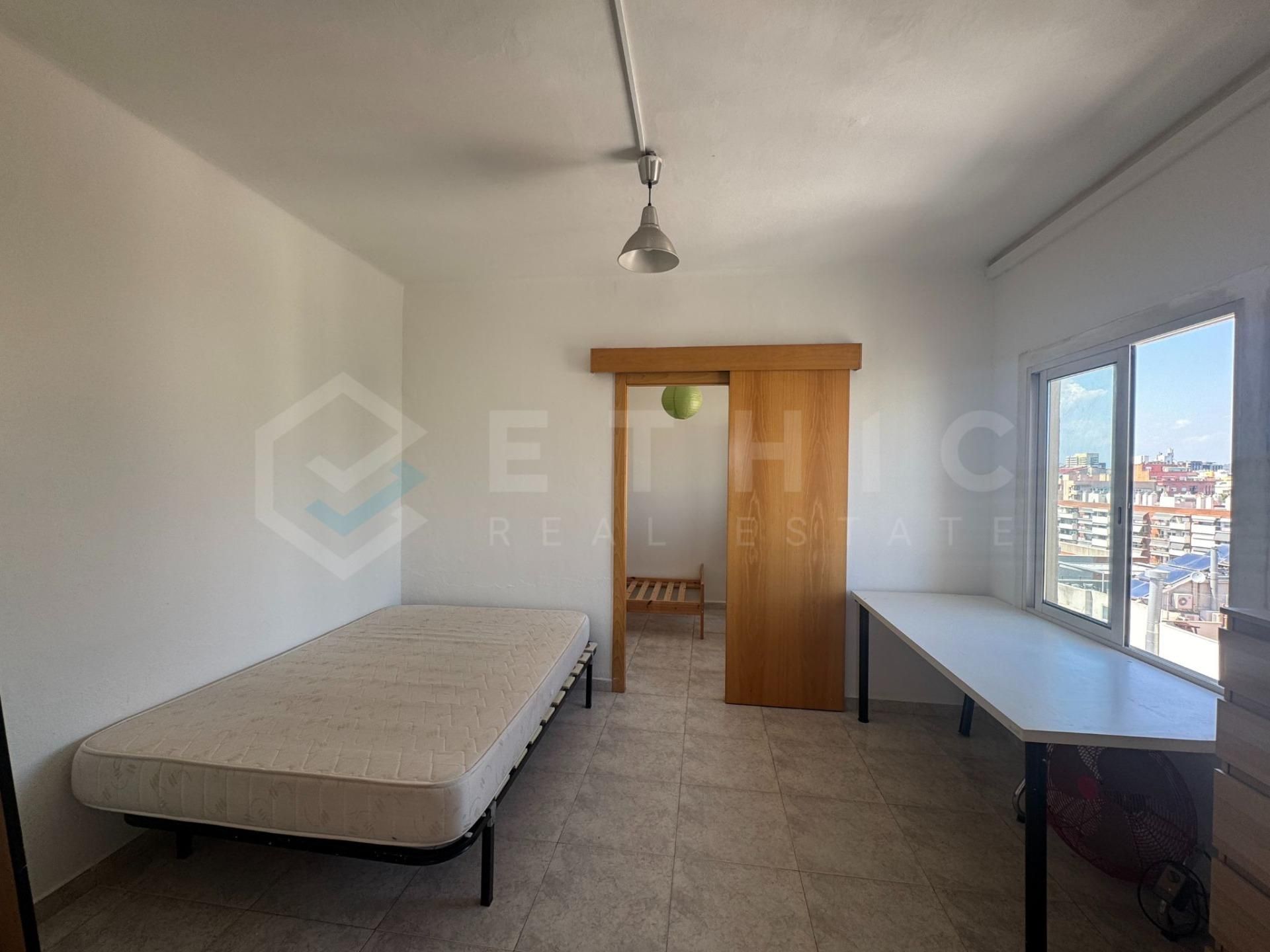 Bedroom of Attic for sale in  Barcelona Capital