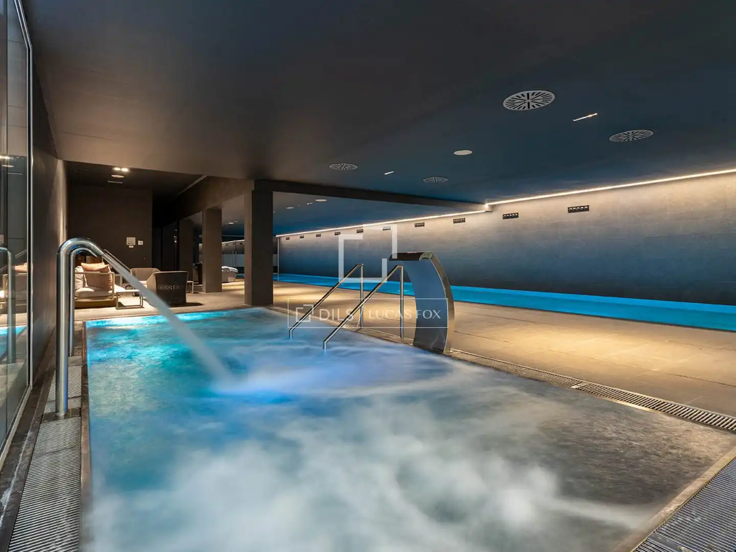 Piscina de Piso en venta en Barcelona con Aire acondicionado, Calefacción y Terraza