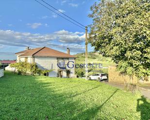 Vista exterior de Casa o xalet en venda en Llanera amb Calefacció