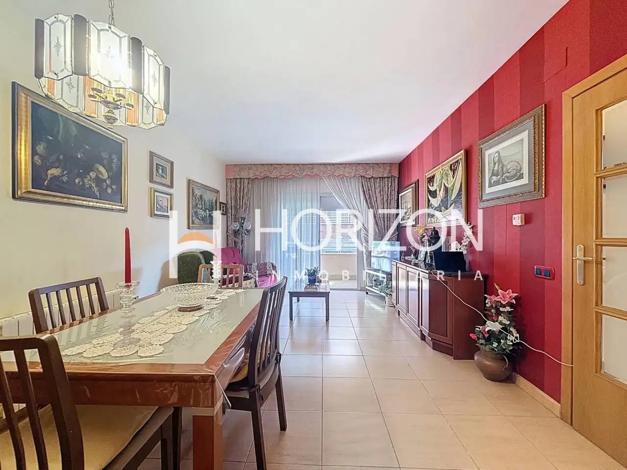 Sala de estar de Piso en venta en Castelldefels con Aire acondicionado, Calefacción y Amueblado