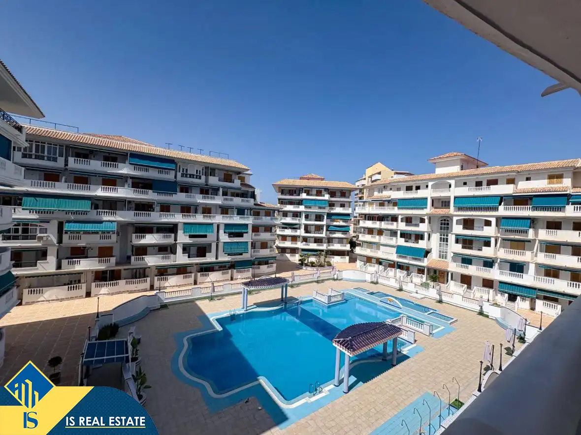 Vista exterior de Apartamento en venta en Torrevieja con Aire acondicionado, Calefacción y Terraza