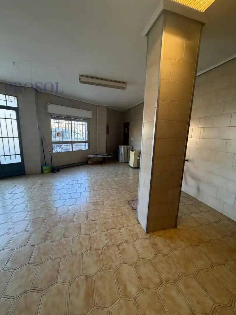 Business premises for sale in Avenida Alemania-Italia, imagen 2