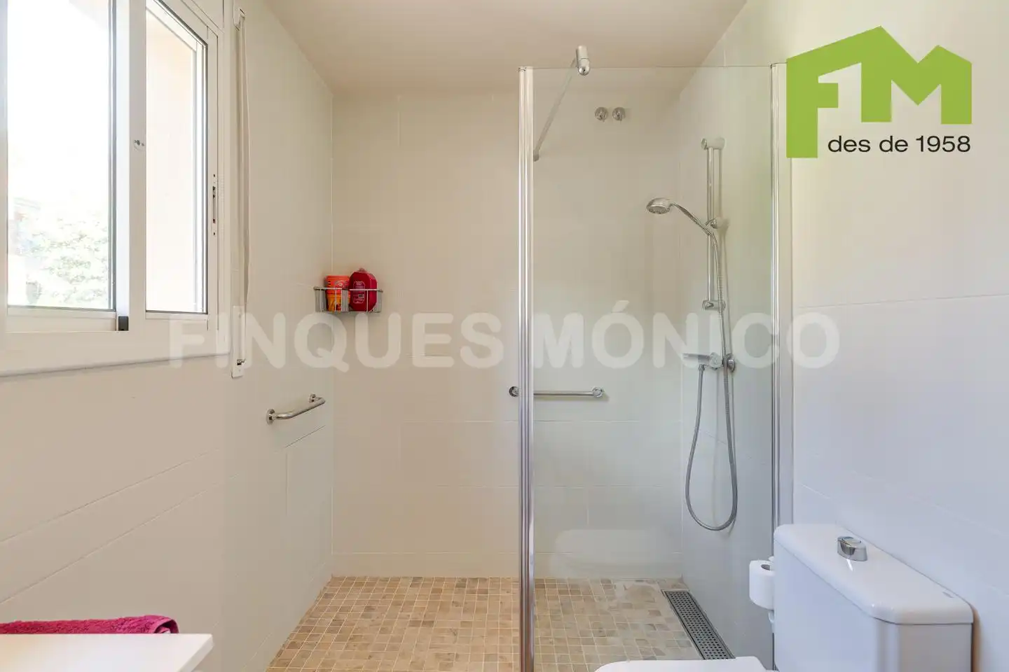 Bany de Casa o xalet en venda en Teià amb Aire condicionat, Calefacció i Jardí privat