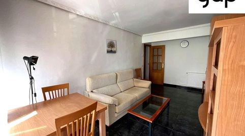 Foto 3 de Piso de alquiler en Reyes Católicos - Paseo San Antonio, Cuenca Capital