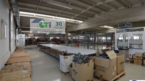 Foto 3 von Fabrikhallen zur Miete in Pol el Greco, Casablanca, Zaragoza Capital