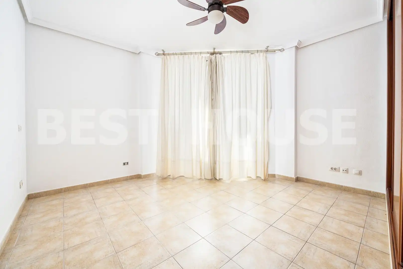 Habitación de Piso en venta en Santa Lucía de Tirajana con Balcón