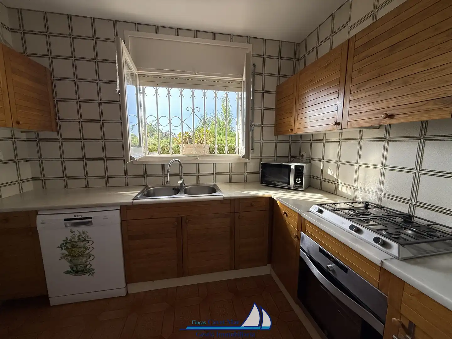 Cocina de Casa adosada en venta en Cambrils con Aire acondicionado, Calefacción y Jardín privado