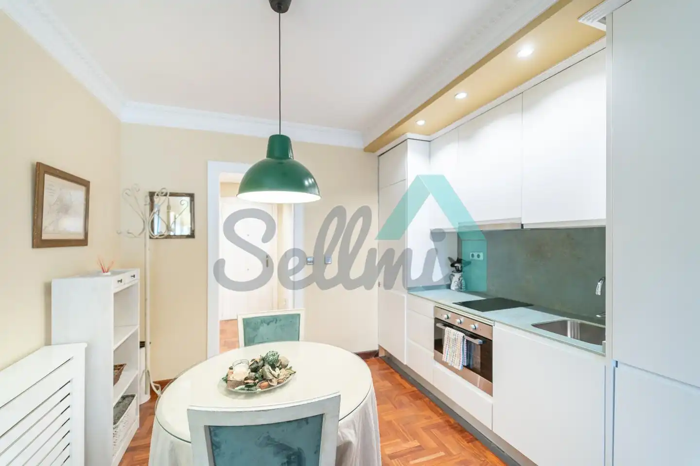 Kitchen of Study for rent in Oviedo   with Heating, Parquet flooring and Furnished