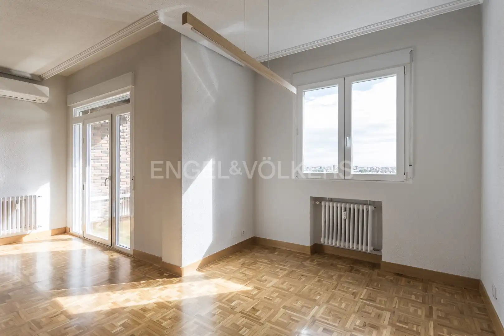Piso de alquiler en Orense, Cuatro Caminos - Azca