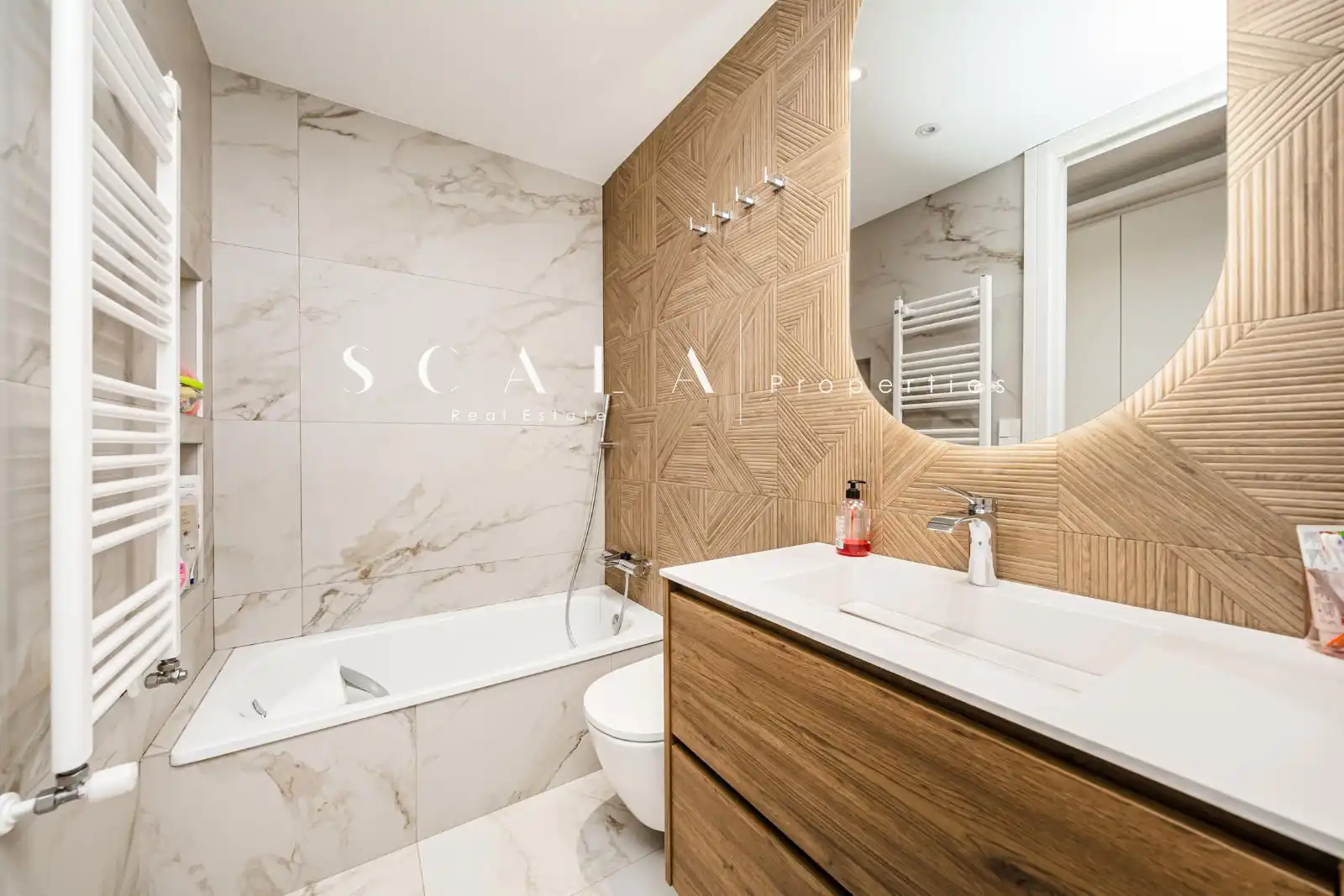 Baño de Piso en venta en Madrid con Aire acondicionado, Calefacción y Terraza