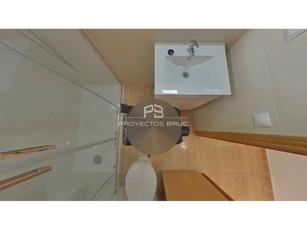 Baño de Piso en venta en Nou Barris