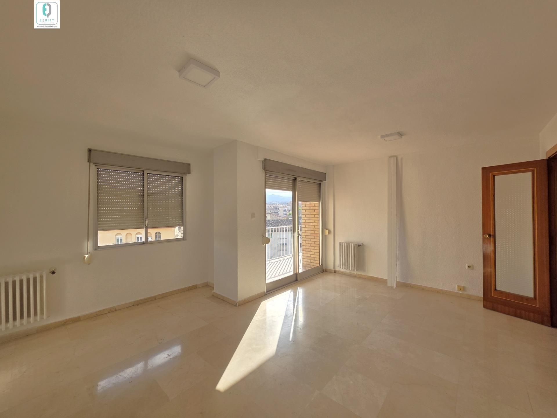 Sala d'estar de Pis de lloguer en  Granada Capital amb Calefacció i Terrassa