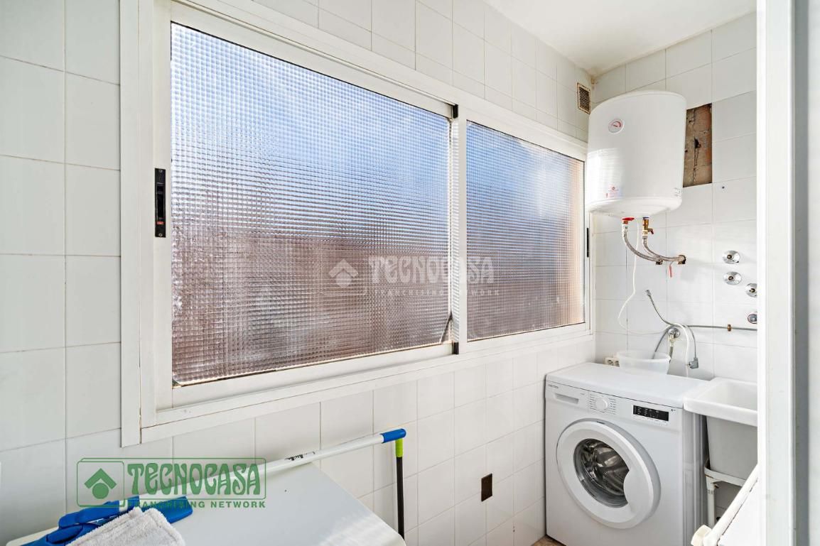 Bathroom of Flat for sale in Berja  with Terrace, Furnished and Balcony