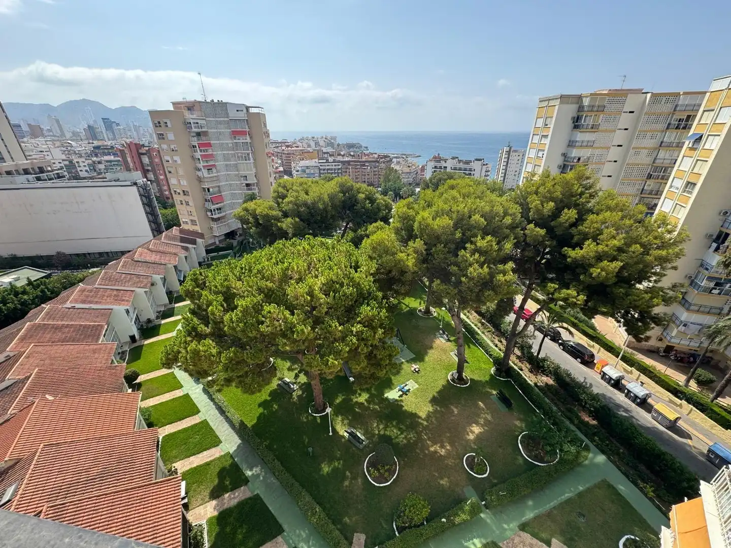Vista exterior de Apartamento en venta en Benidorm con Aire acondicionado, Jardín privado y Amueblado