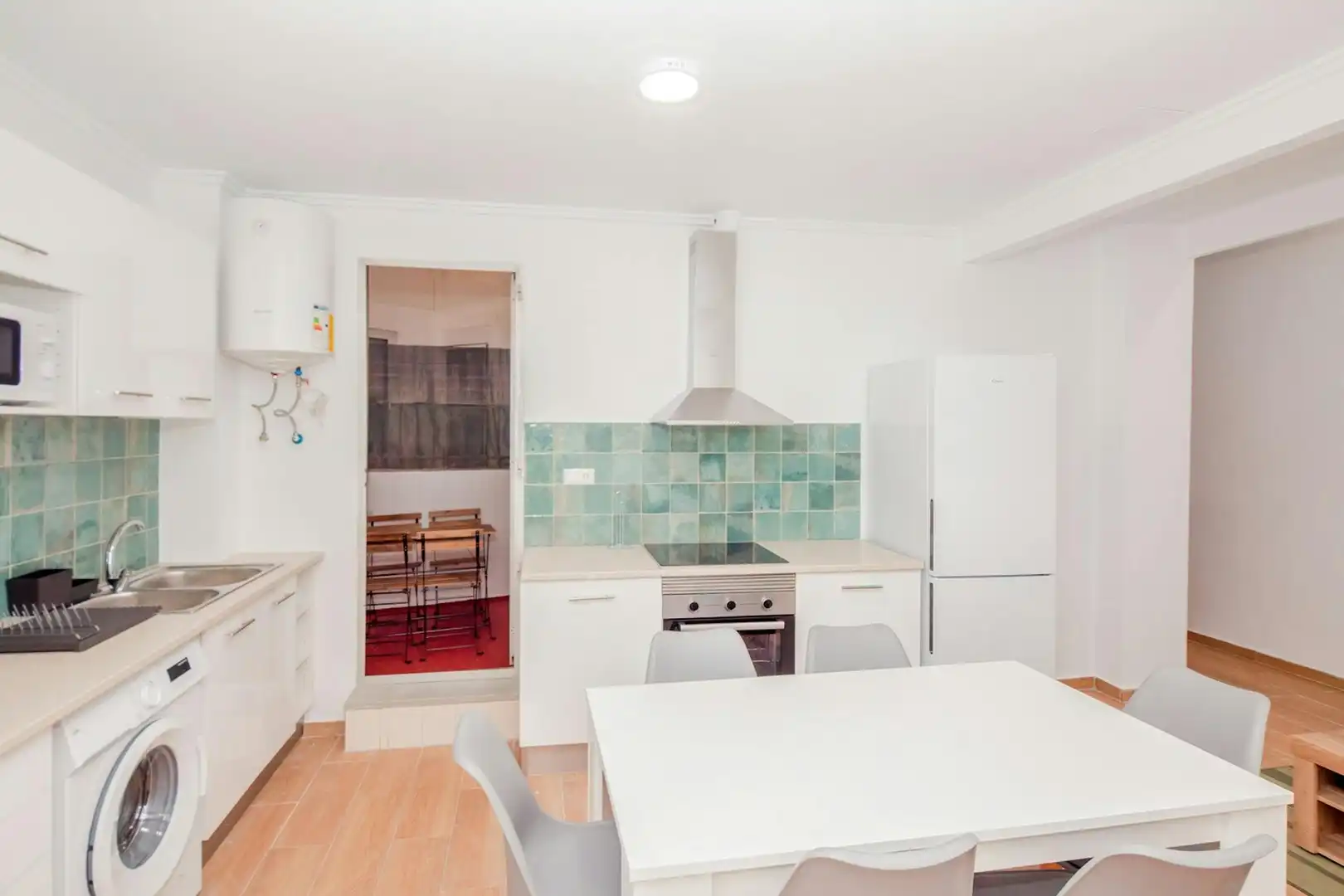 Cocina de Piso para compartir en Valencia con Amueblado, Lavadora y TV