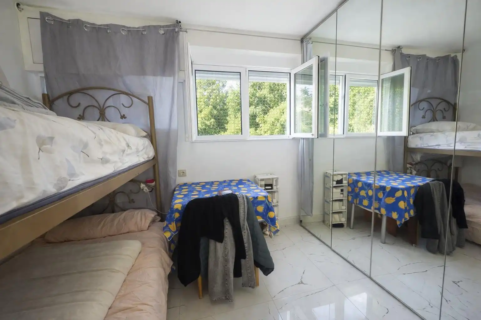 Schlafzimmer von Erdgeschoss zum Verkauf in Gavà mit Klimaanlage, Heizung und Terrasse
