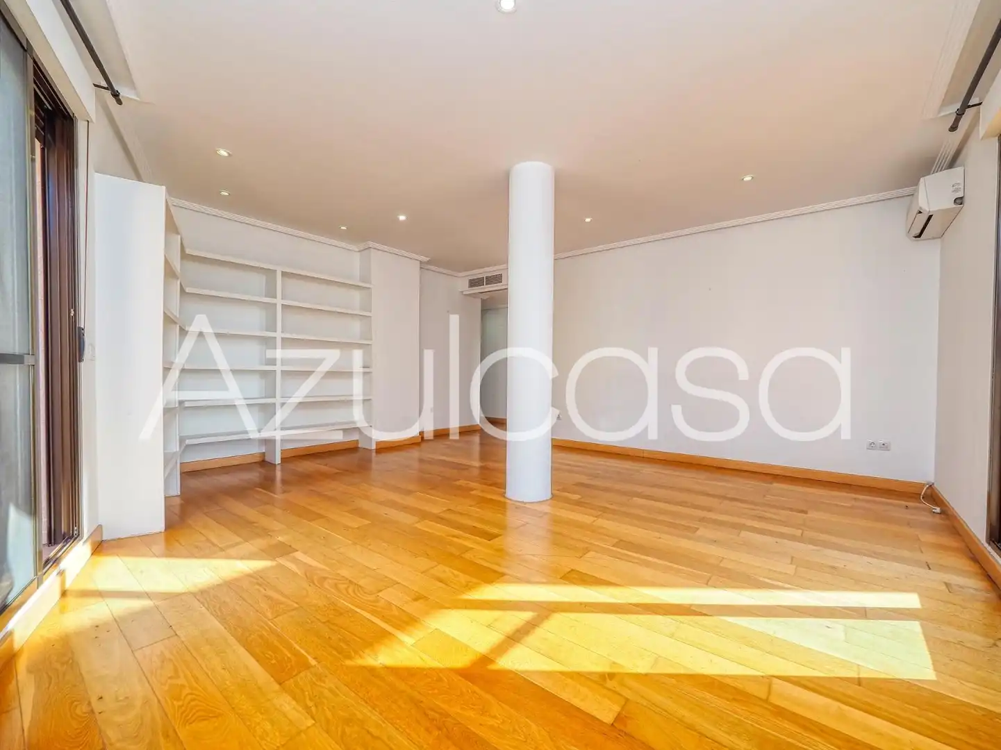 Sala d'estar de Àtic en venda en Alicante / Alacant amb Aire condicionat, Parquet i Terrassa